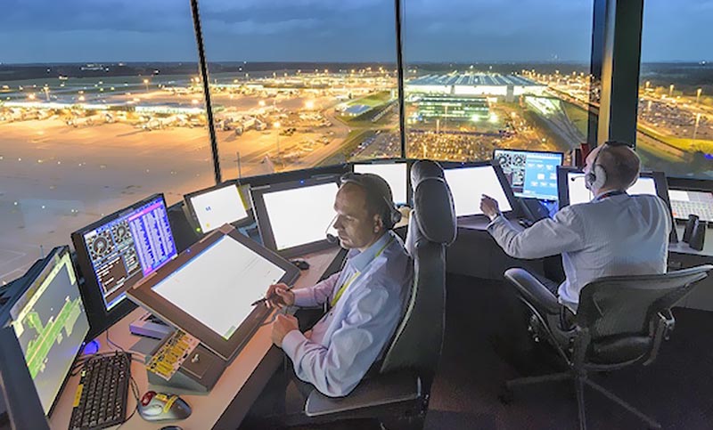 Controladores aéreos retomaron medidas gremiales y podría haber demora en los vuelos