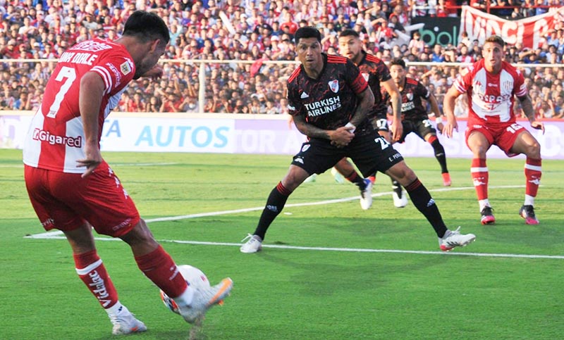 Unión tuvo un gran rendimiento y le arruinó el debut al River de Gallardo