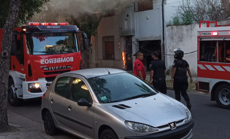 Una casa se prendió fuego en barrio Abasto