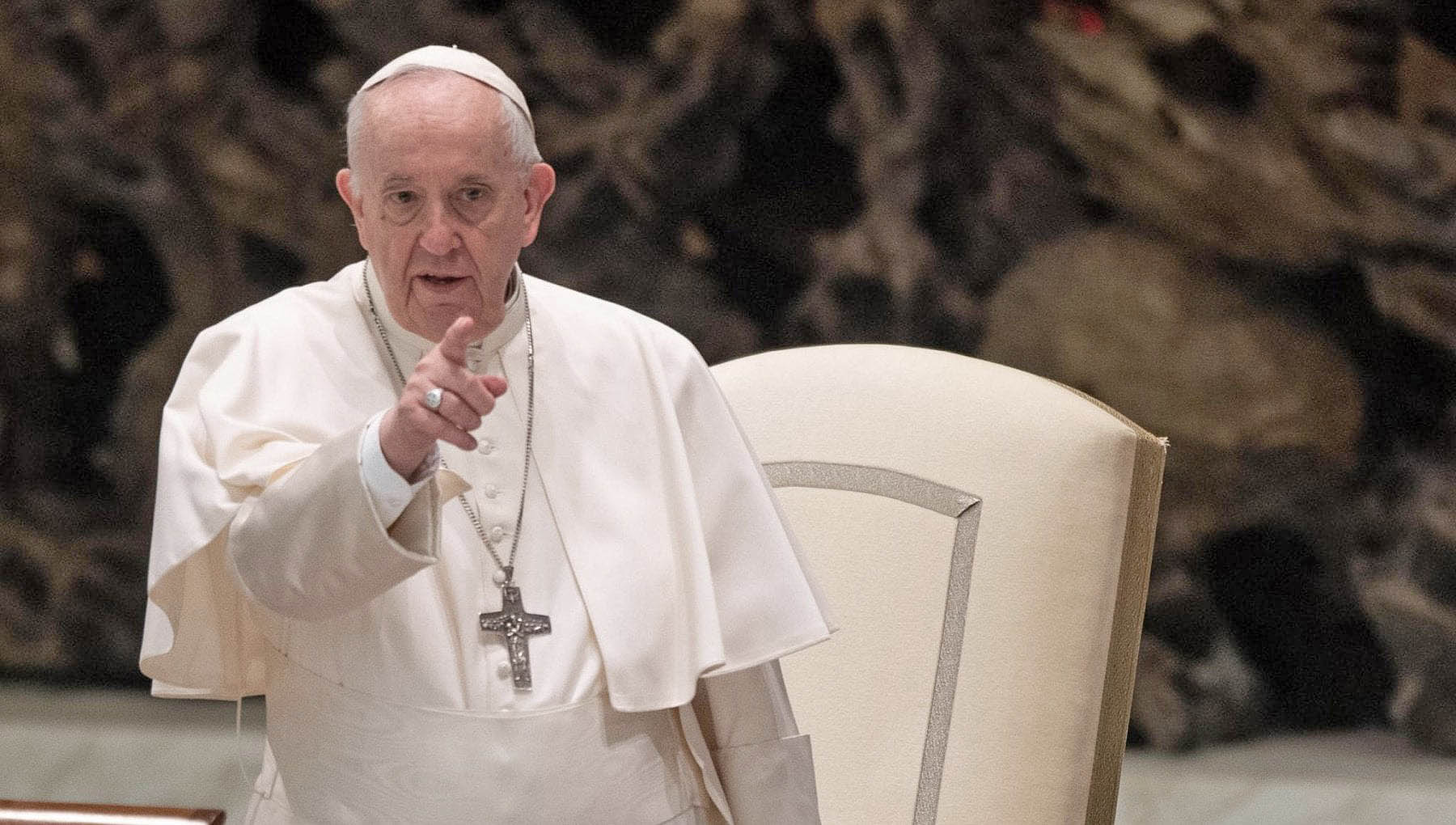 Francisco fue a la embajada rusa en el Vaticano a intentar mediar tras las acciones bélicas