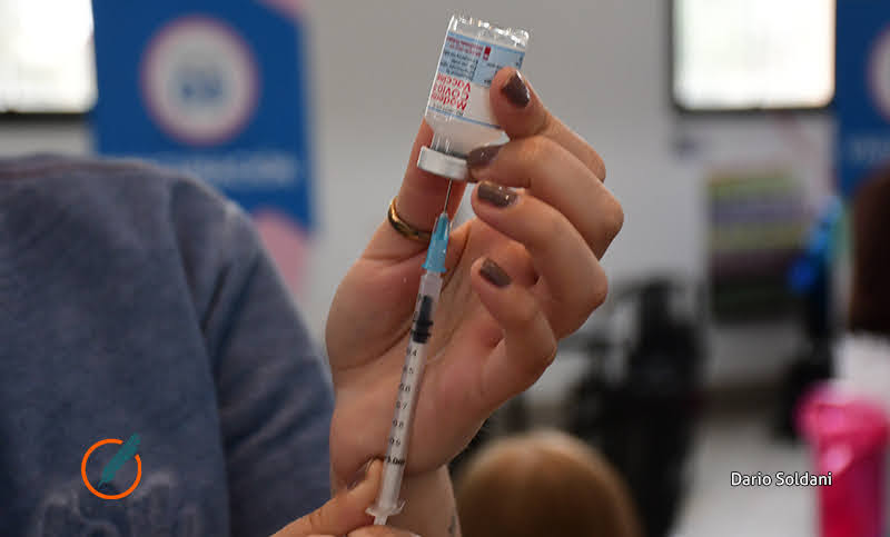 Arribaron 216 mil dosis pediátricas de Pfizer y llegarán 1,5 millones más