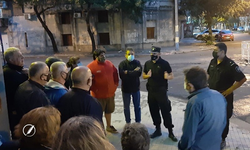 Vecinos de barrio Agote le reclamaron seguridad al comisario