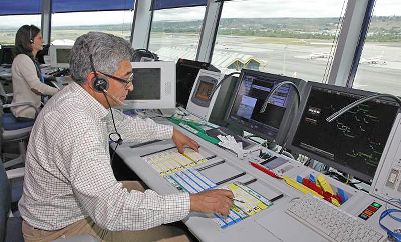 Los controladores de vuelo levantan el paro y se normalizan los vuelos en Argentina