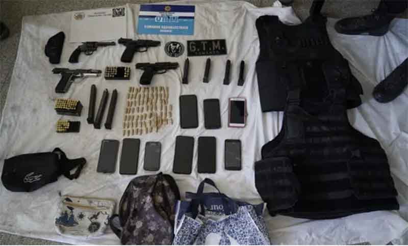 Allanamientos por balacera a la comisaría: siete detenidos, armas y chalecos antibalas