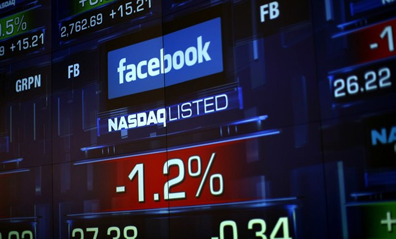 Histórica caída en el precio de las acciones de Facebook en Wall Street