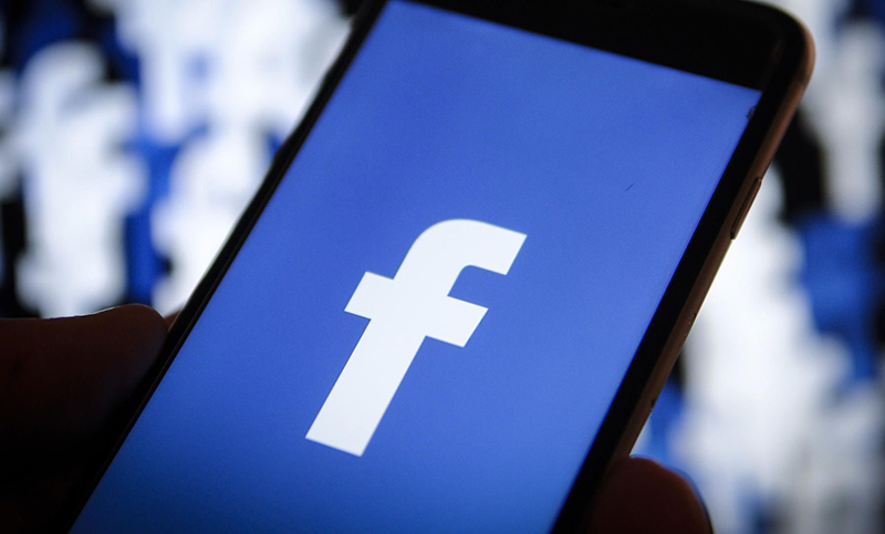 Facebook pierde usuarios entre los jóvenes, que prefieren TikTok