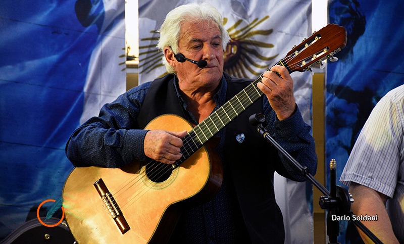 Orlando Vera Cruz se presentará con una noche a puro folclore en el Atlas