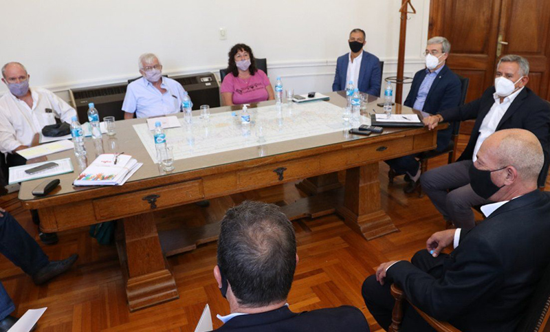 La Provincia convocó a los gremios estatales para iniciar paritarias