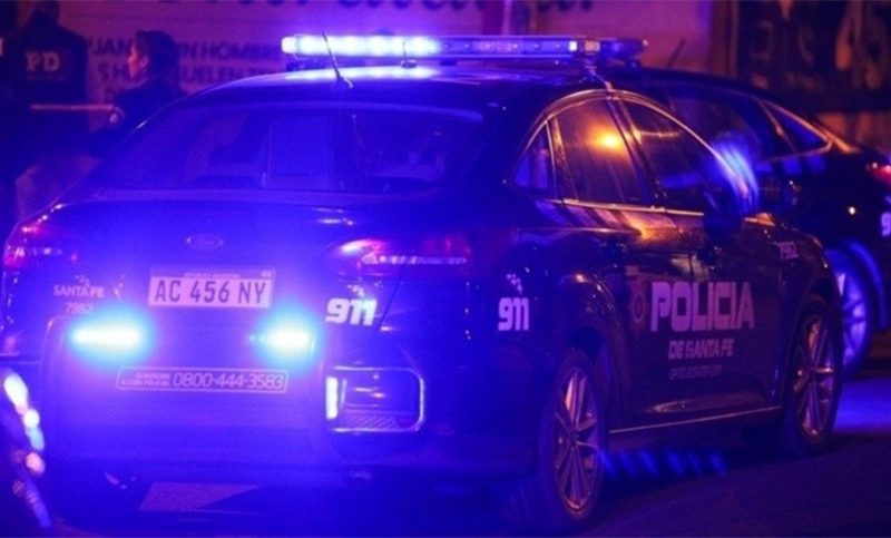 Asesinaron a un joven que estaba dentro de un auto en zona sur