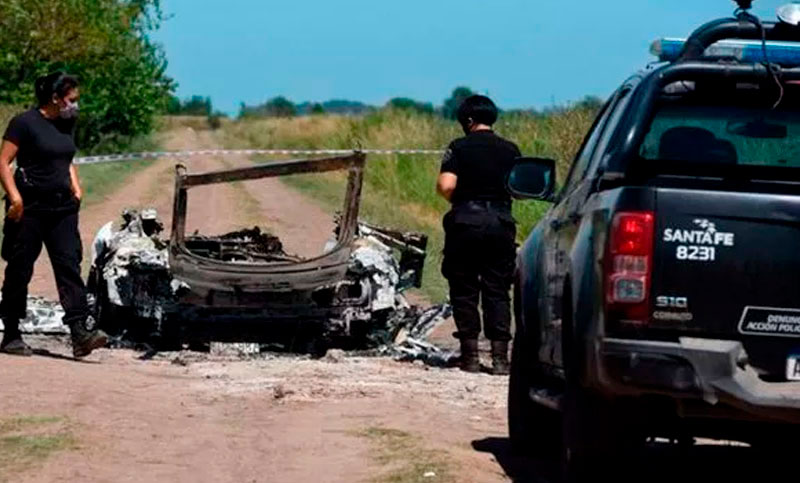 Equipo de fiscales investigará el triple crimen de Ibarlucea y posibles maniobras de lavado