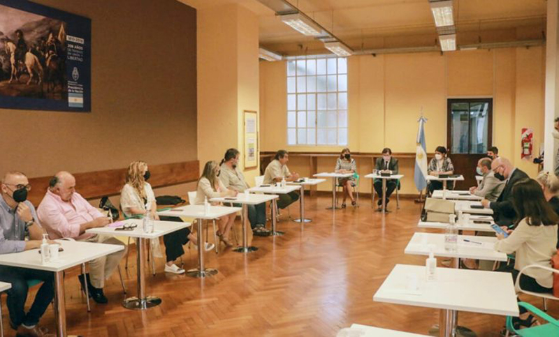 Estatales cerraron con el Gobierno nacional una paritaria del 54%