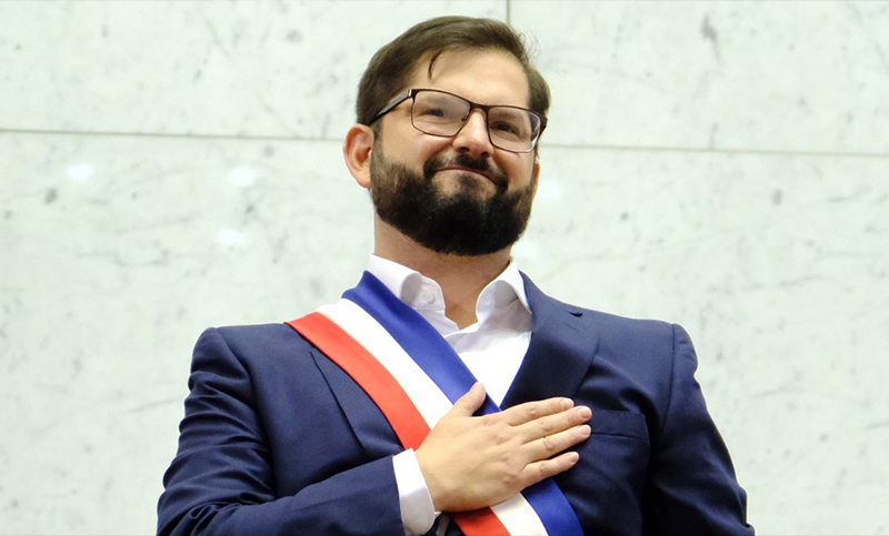 Gabriel Boric asumió el cargo y se convirtió en el presidente más joven de Chile