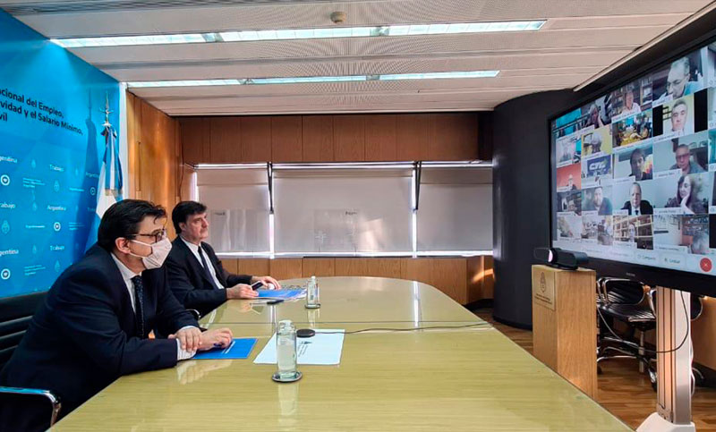 Hubo acuerdo: el salario mínimo será de $47.850 y aumentará en cuatro tramos