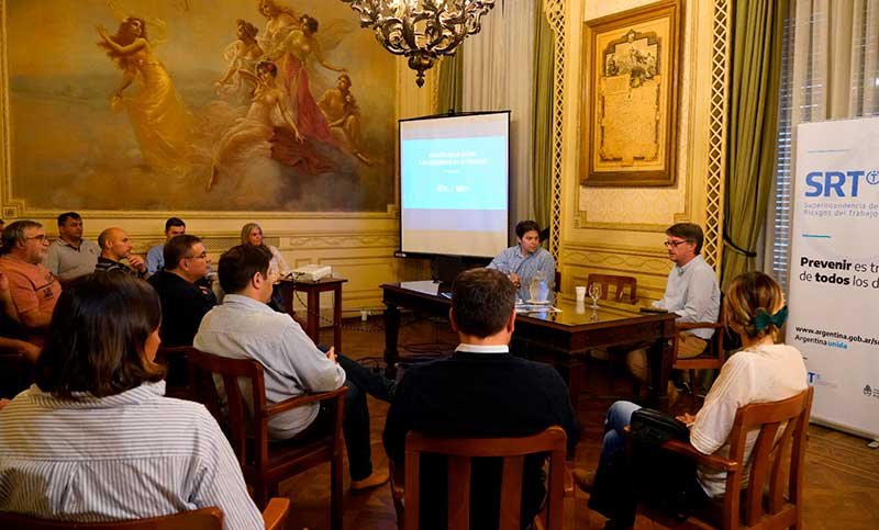 Se reunió en Rosario la mesa cuatripartita de metalmecánica: maquinaria agrícola