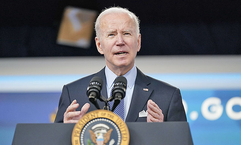 Biden anuncia una «histórica» liberación de reserva petrolera en medio de subida de los precios del gas