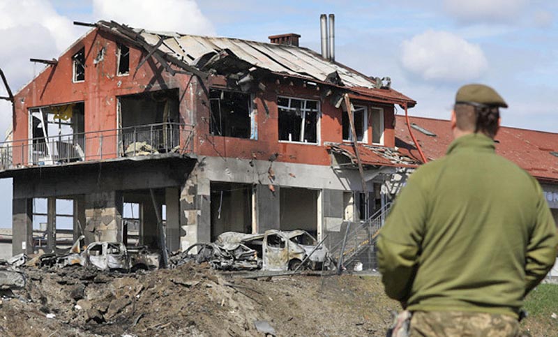 Mientras esperan la confirmación de la caída de Mariupol, Rusia ataca por sorpresa la ciudad de Lviv
