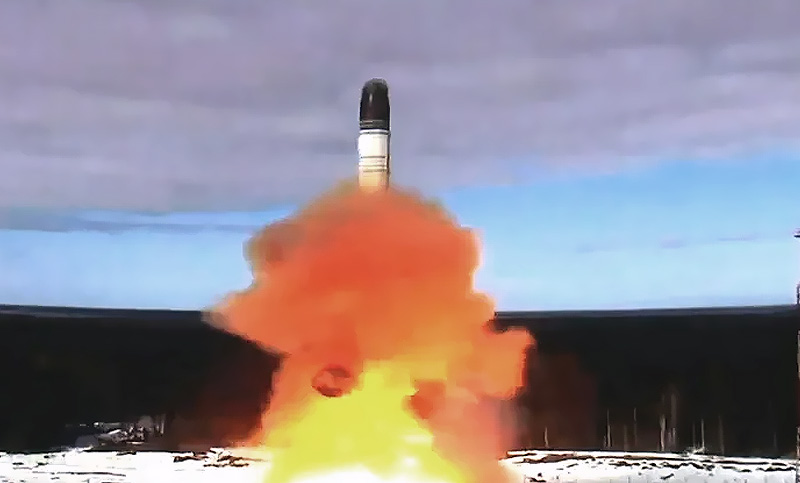 Rusia asegura que probó con éxito nuevo misil intercontinental, capaz de vencer escudos antimisiles