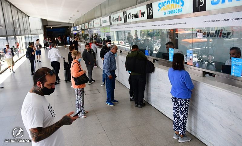 Crece la demanda en la venta de pasajes para Semana Santa y ya se agregaron refuerzos