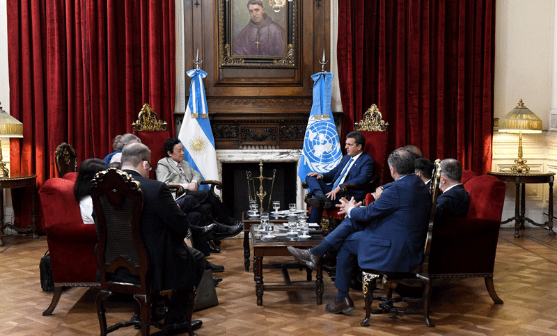 Massa recibió al presidente de Chile, Gabriel Boric en el Congreso
