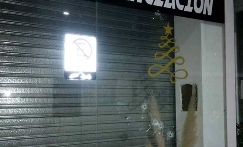 Una más y van: balearon una concesionaria de autos en barrio Agote