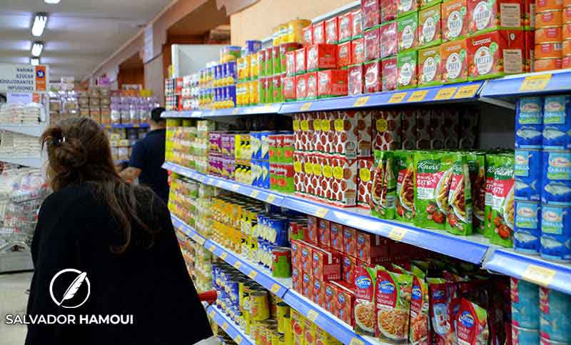 Puja entre supermercados y alimenticias por faltantes de productos de Precios Cuidados