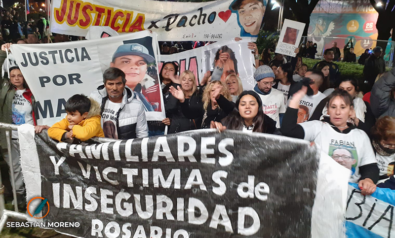 Víctimas de la inseguridad protestaron durante la apertura de los Juegos Suramericanos
