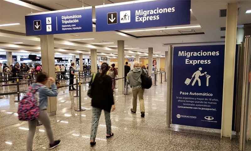Coronavirus: el Gobierno establece una «reducción gradual» de los requisitos para ingresar al país