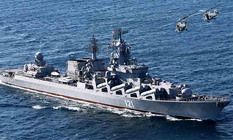El buque ruso Moskvá se hundió en el mar Negro en medio de una gran tempestad