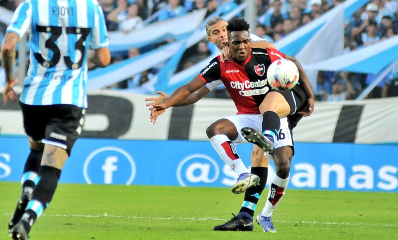 Sostenido por su zaga, Newell’s luchó y se llevó un gran punto de Avellaneda