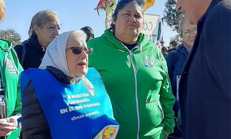 Tras el retraso adjudicado a Prefectura, partió la embarcación que realiza la travesía por los humedales