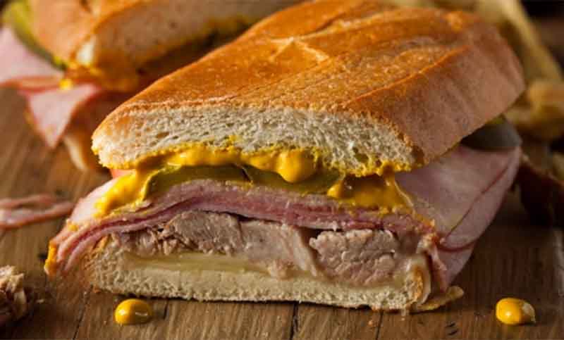 Clásico sandwich cubano