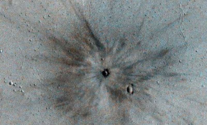 Sonda de la NASA encuentra un gigantesco cráter de impacto en Marte