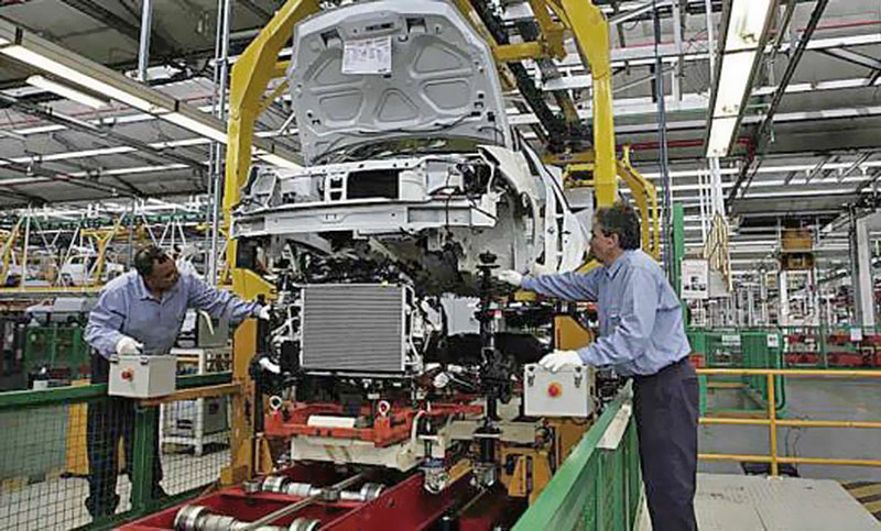 Se incorporarán unos 300 trabajadores en julio cuando Renault Argentina habilite un nuevo turno de producción