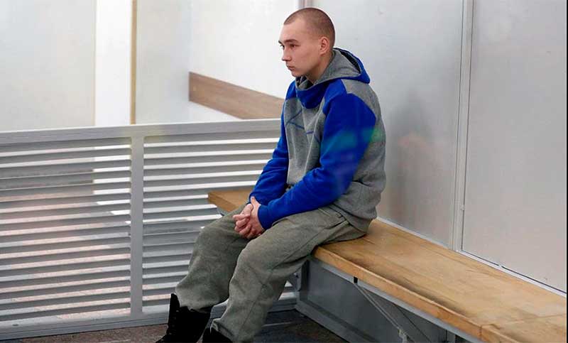 Mientras Zelenski pide sanciones, Rusia no descarta intercambiar prisioneros