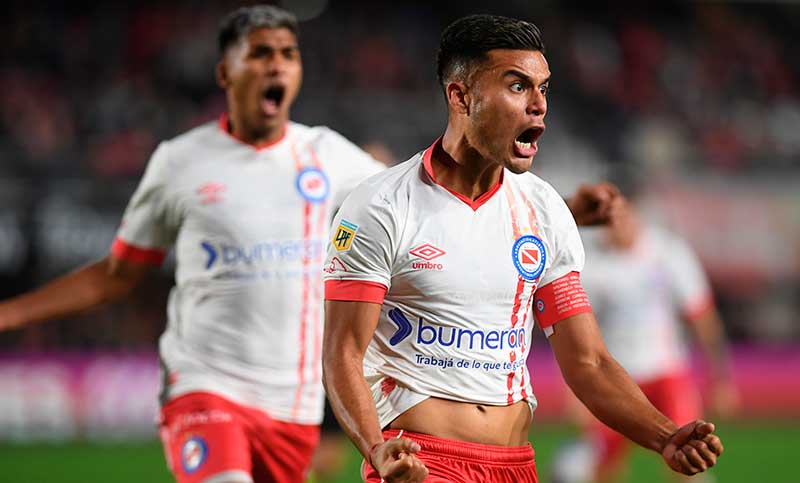 Argentinos eliminó al Pincha por penales y se clasificó a las semis de la Copa de la Liga