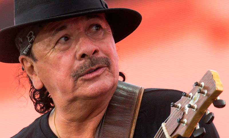 El músico Carlos Santana será homenajeado con un documental