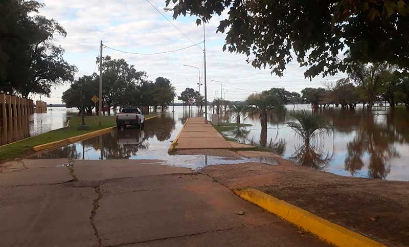 Crece el río Uruguay y se activó el protocolo de evacuación en Paso de los Libres