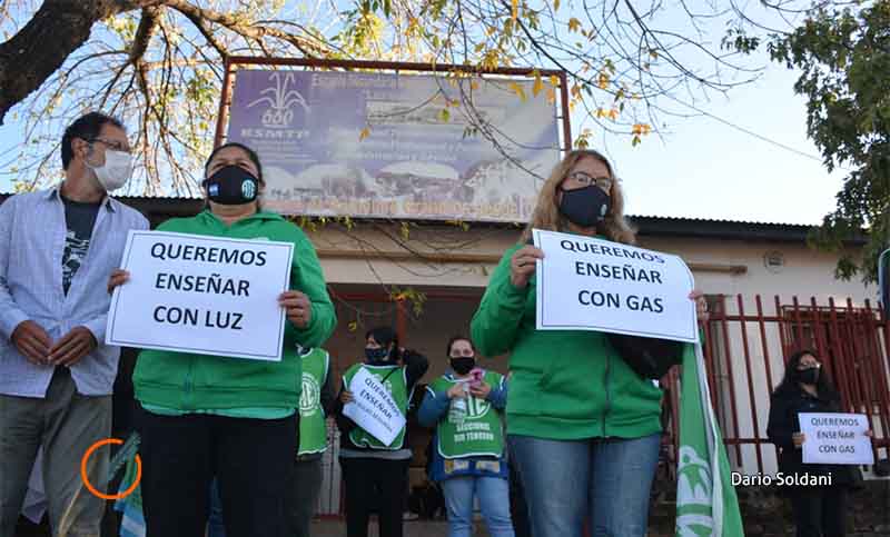 Convocan a un “frazadazo” para exigir gas en las escuelas