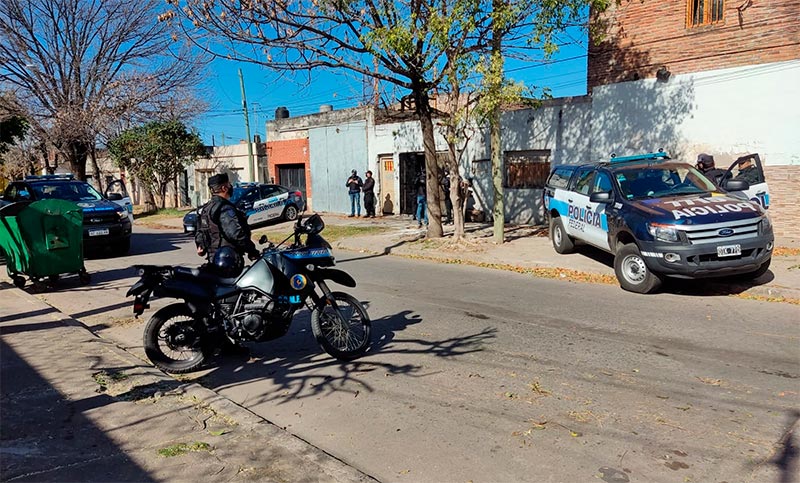 Autosecuestro y drogas: detuvieron a cuatro personas en Villa Gobernador Gálvez