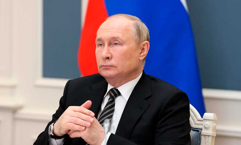 Rusia: Putin sancionó una ley que elimina el límite de edad para entrar al Ejército