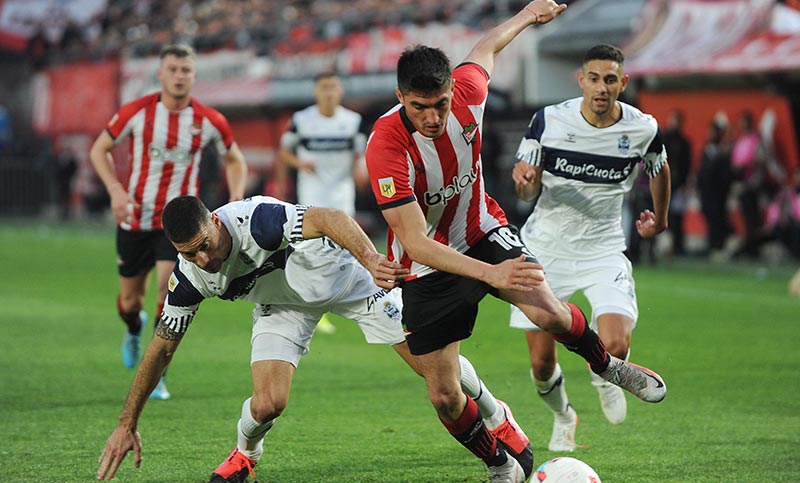 El clásico platense no tuvo vencedores ni vencidos