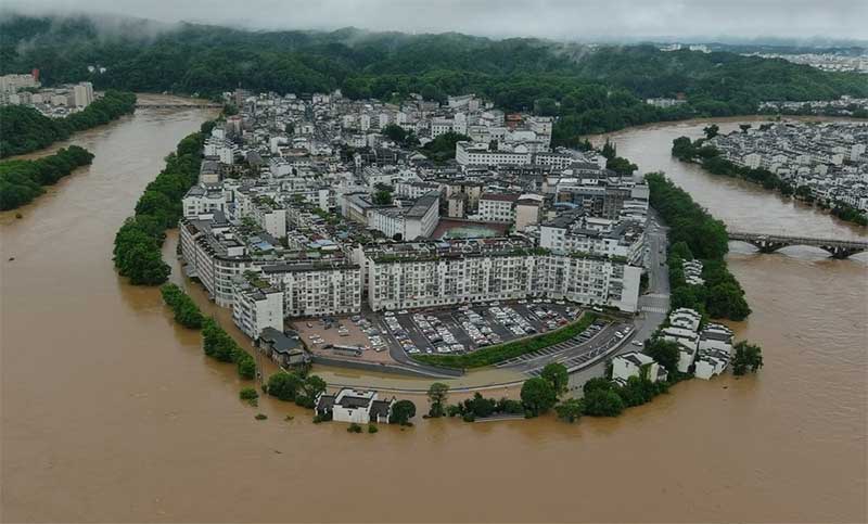 Cientos de miles de evacuados por diluvios en el sur de China