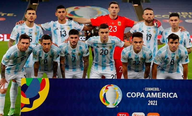 Proponen que Argentina juegue el Mundial con la camiseta que ganó la Copa América