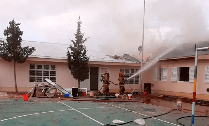 Docentes realizarán un paro y movilización a un año de la explosión de una escuela en Neuquén