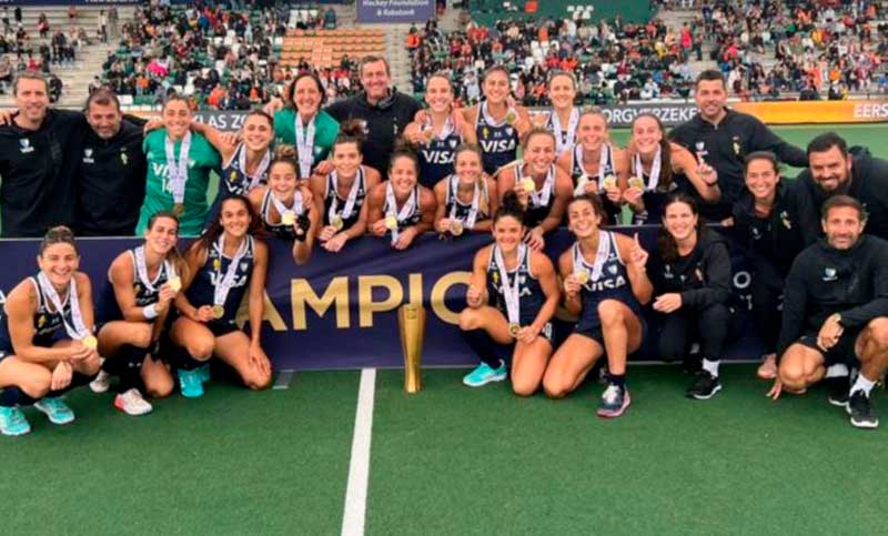 Las Leonas recibieron el trofeo de la FIH Pro League tras el triunfo ante India