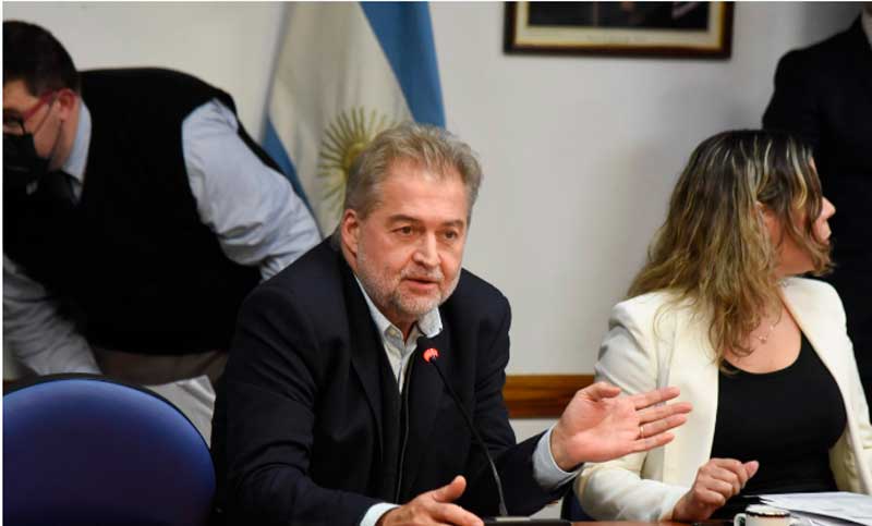 Mirabella presentó  proyecto para distribuir en forma equitativa subsidios al transporte