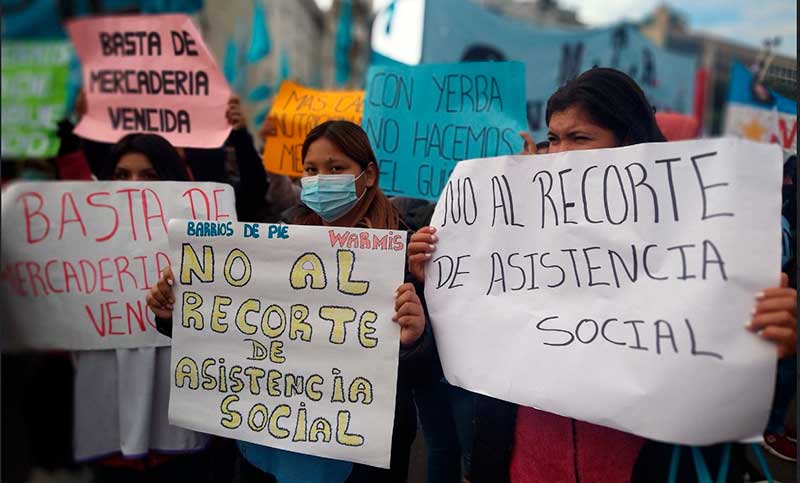 Organizaciones sociales realizaron un «ollazo» en el Obelisco