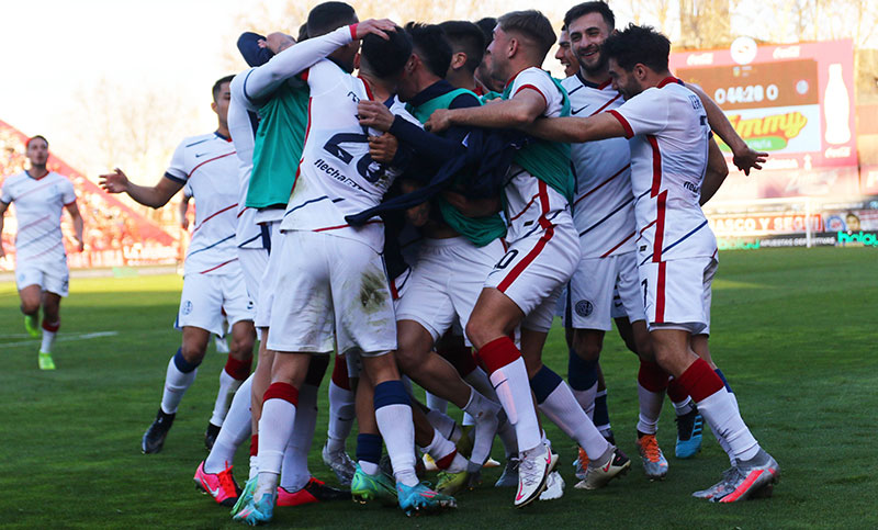 San Lorenzo venció a Argentinos con gol del debutante Vombergar