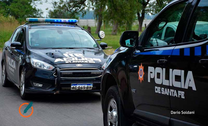 Una mujer murió y tres personas resultaron heridas al quedar en medio de una balacera 