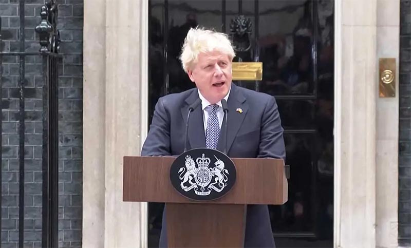Acorralado por la ola de renuncias, Johnson renunció como primer ministro
